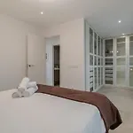 Moderno Con Piscina En Апартаменти Адехе