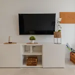 Moderno Con Piscina En Апартаменти