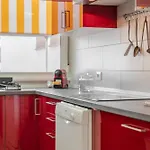 Apartamento Moderno Con Piscina En