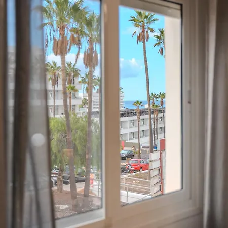 Apartamento Moderno Con Piscina En