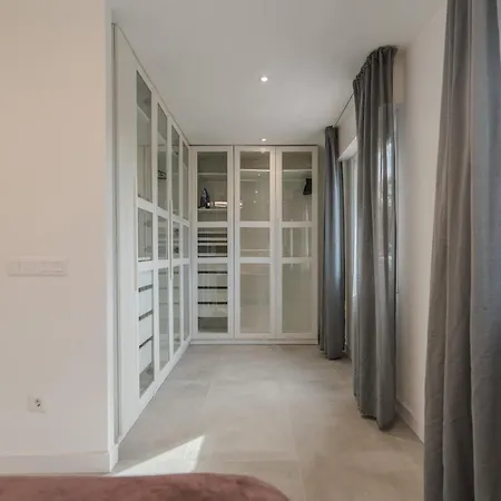 Moderno Con Piscina En Apartamento Costa Adeje (Tenerife)