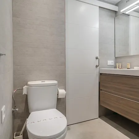 Apartament Moderno Con Piscina En Costa Adeje (Tenerife)