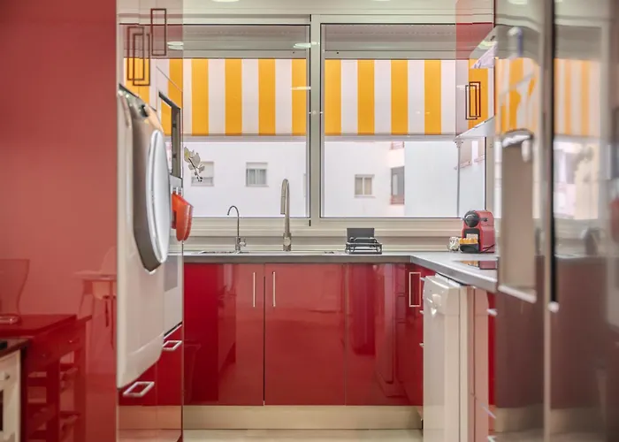 Moderno Con Piscina En Апартаменти *