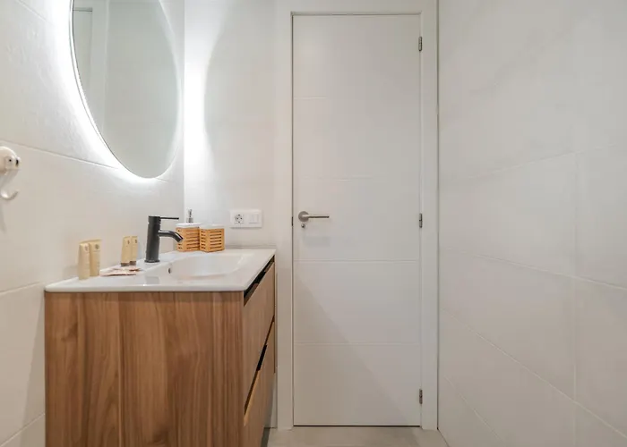 Апартаменти Moderno Con Piscina En Адехе