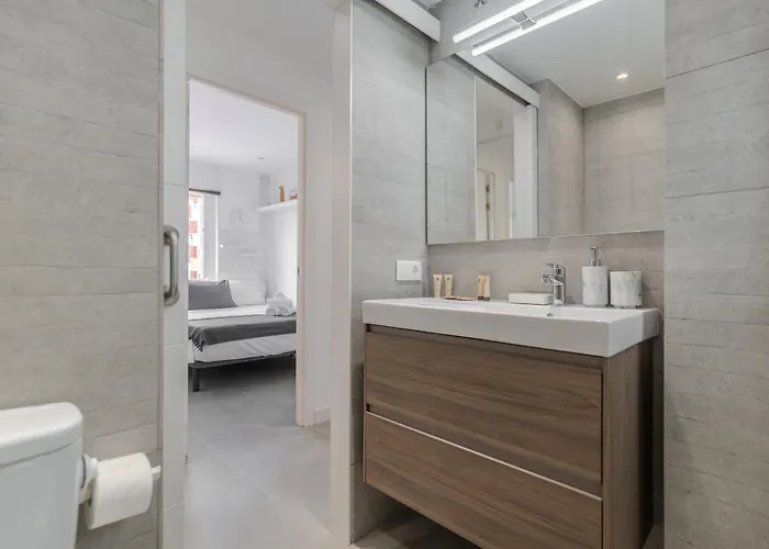 Апартаменти Moderno Con Piscina En Адехе