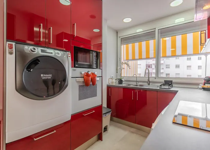 Moderno Con Piscina En Апартаменти Адехе